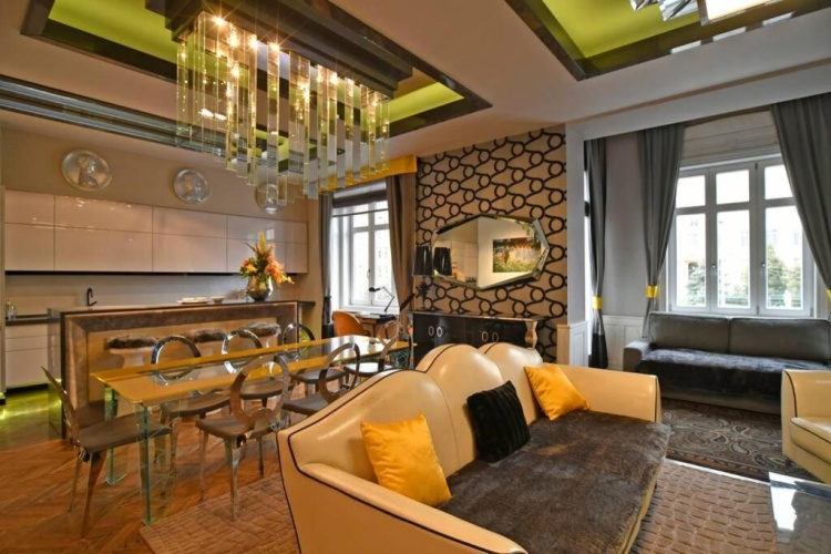 3 Bedrooms Apartment
