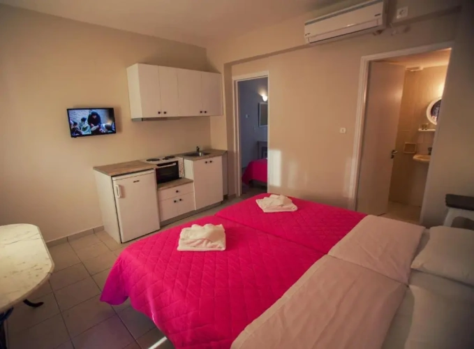 1 Bedroom Apartment with sea view
