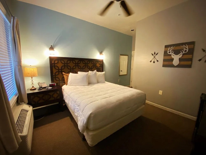 Copperhead Lodge and Resort Cabin Rentals