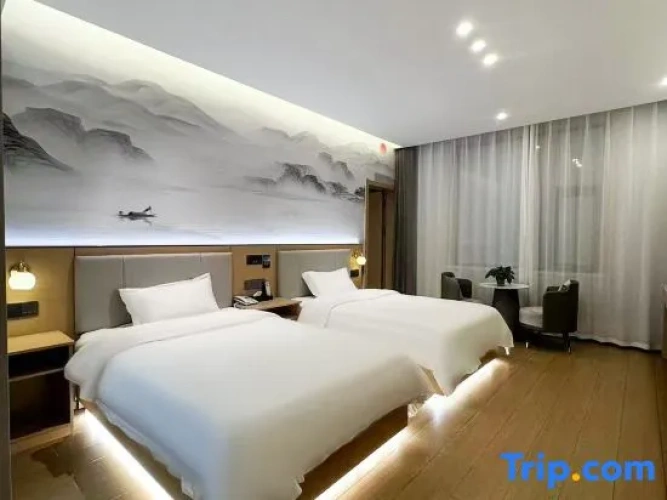 2 Bedrooms Standard Quintuple Family room