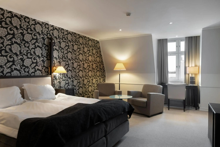 Elite Hotel Savoy