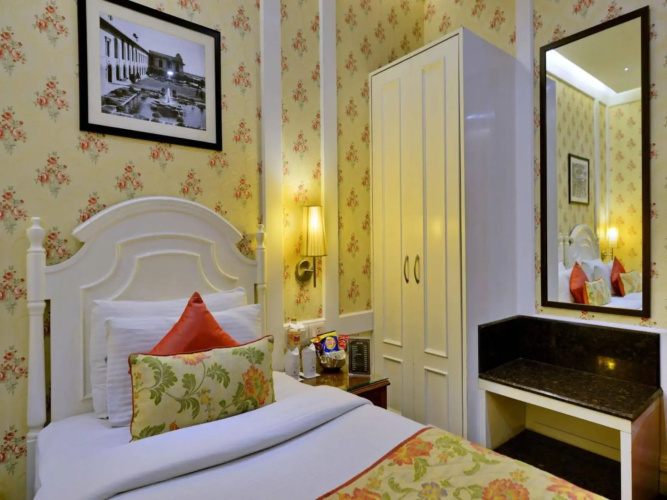 Hotel Bright