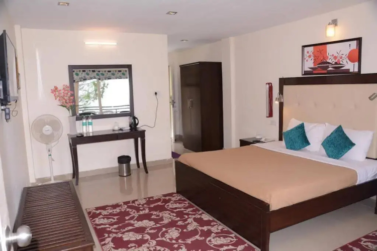 Maple Resort Chail