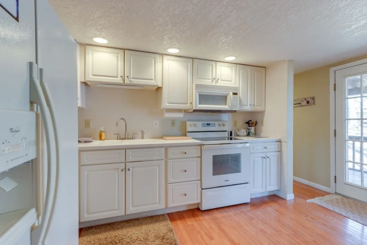 2 Bedrooms Cottage