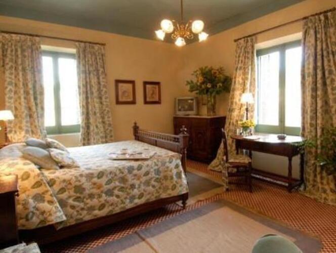 Caserio De LobonesOver view