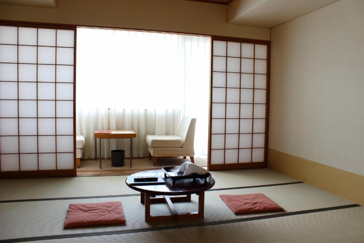 Standard Family room with garden view