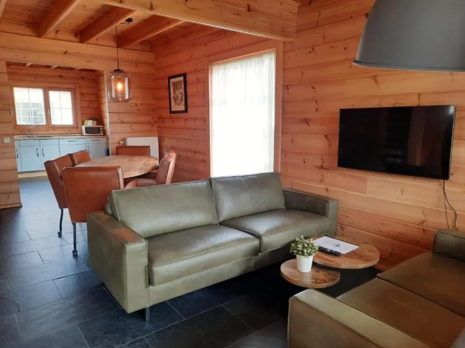 3 Bedrooms Villa