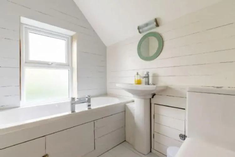 Host Stay Seaview