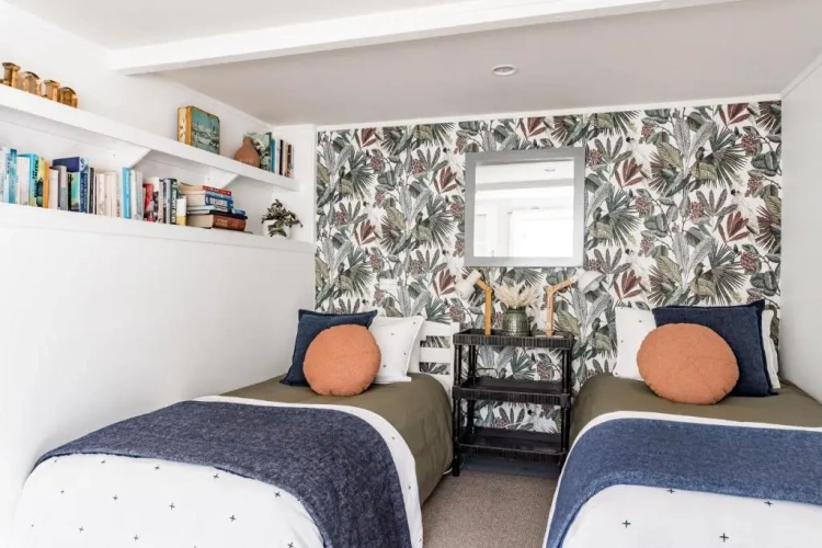 3 Bedrooms Cottage