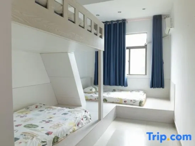 4 Bedrooms Family Suite with view