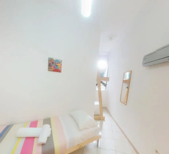 5 Bedrooms Apartment with city view