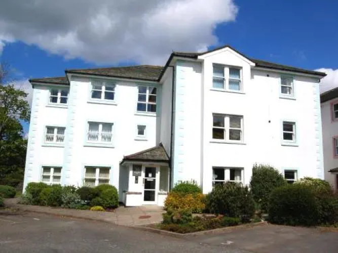 3 Greta Grove House