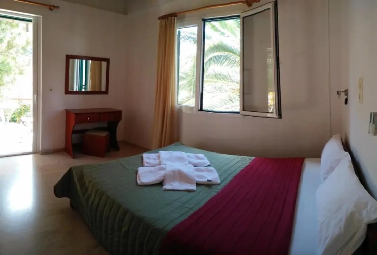 2 Bedrooms Apartment