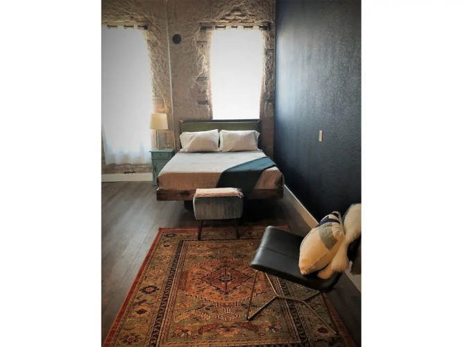 Deep Ellum Hostel