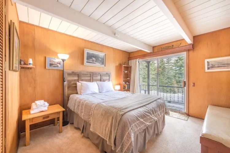 4 Bedrooms Cottage