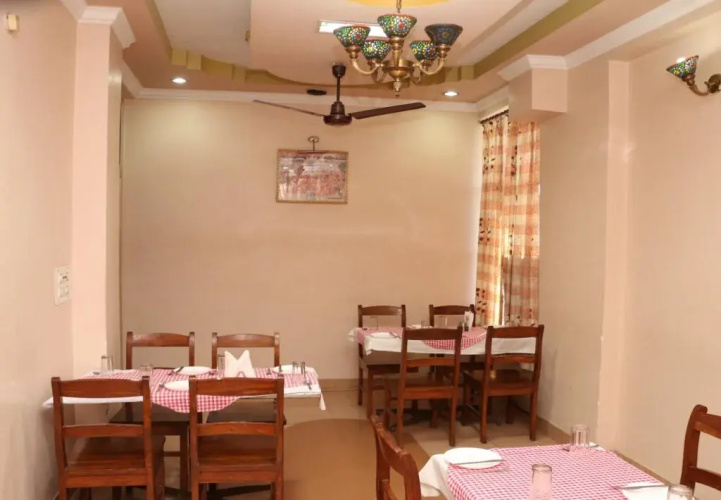 Hotel Samrat
