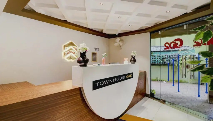 Townhouse OAK Central Suits