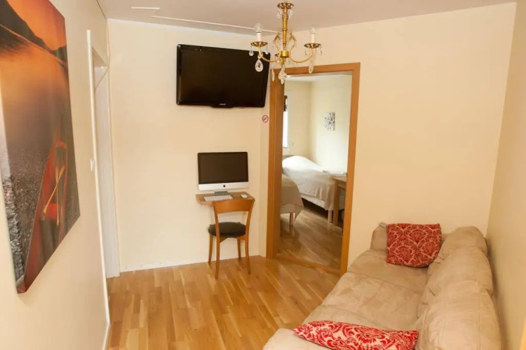 Athena Guesthouse