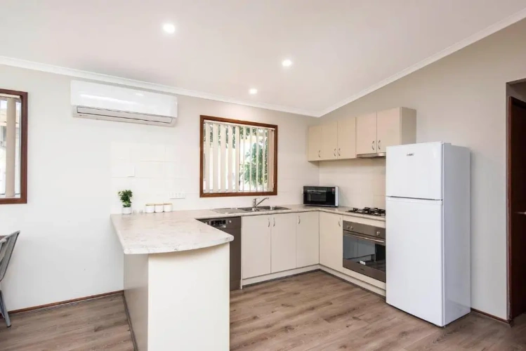2 Bedrooms Chalet