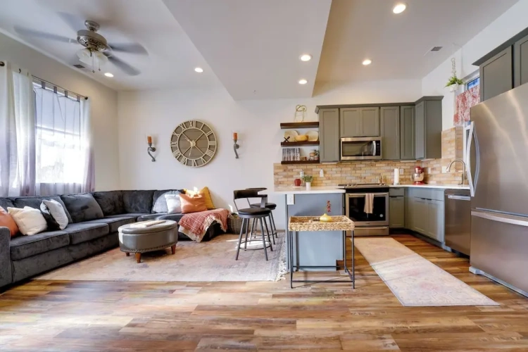 2 Bedrooms Cottage