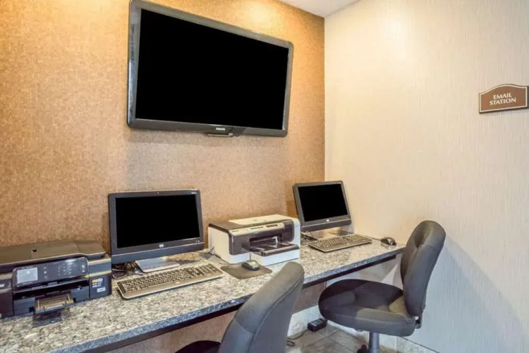 Comfort Inn