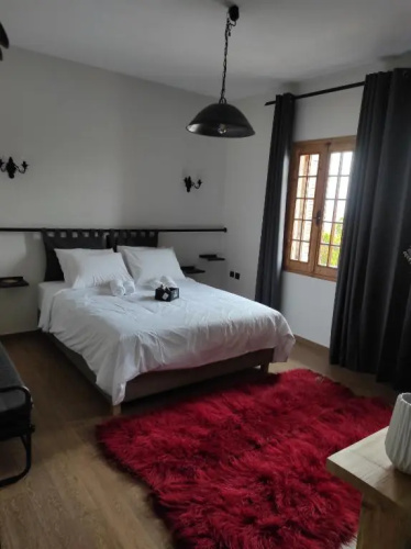 180 mountain lodge