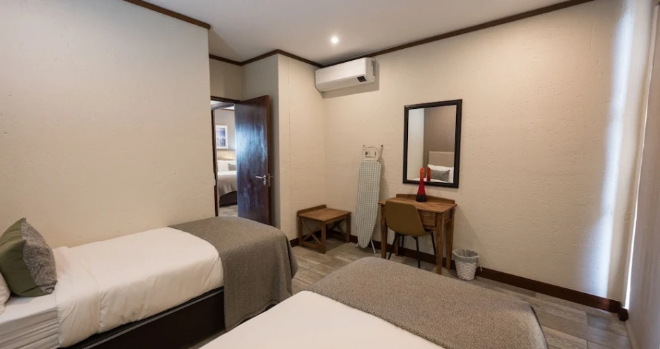 2 Bedrooms Apartment with ocean view