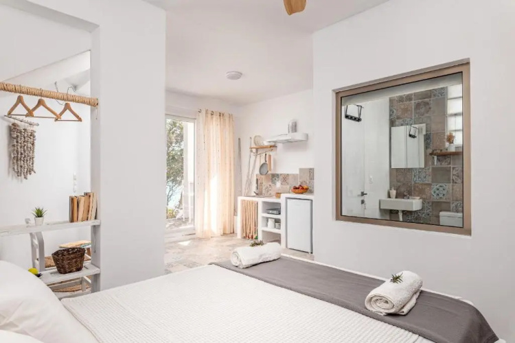SeaView Apartment & Studio