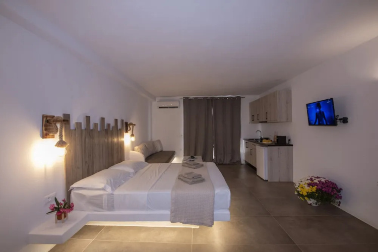 Myrsini's Luxury Suites