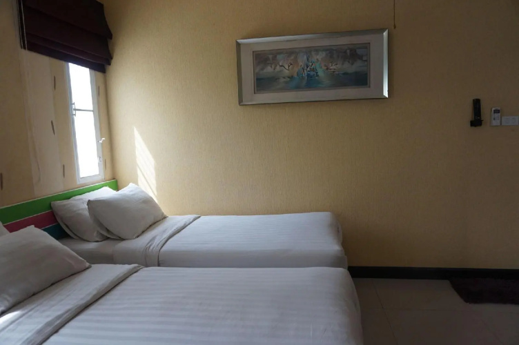 The Seat Hostel
