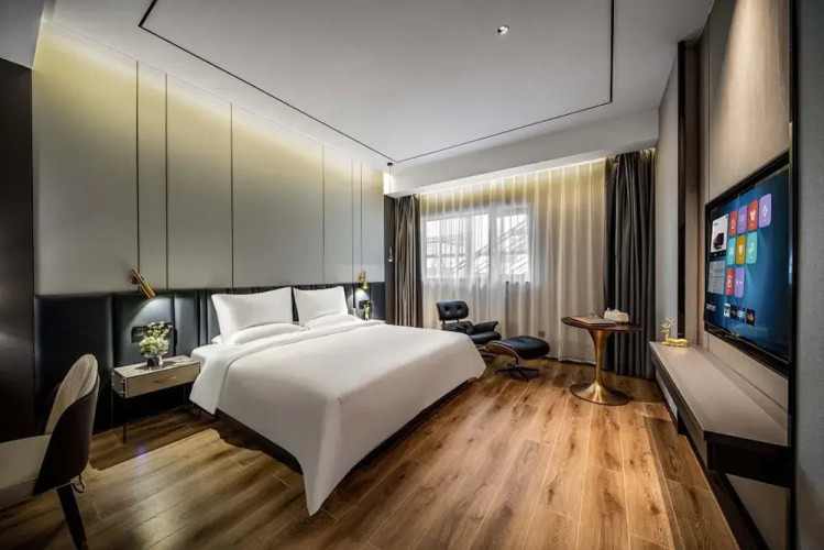 Pilot Hotel
