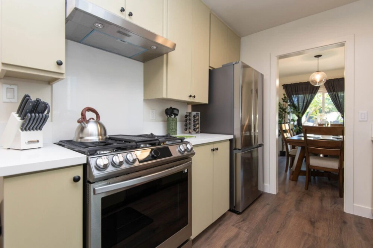Stylish Apartment near Dodger St
