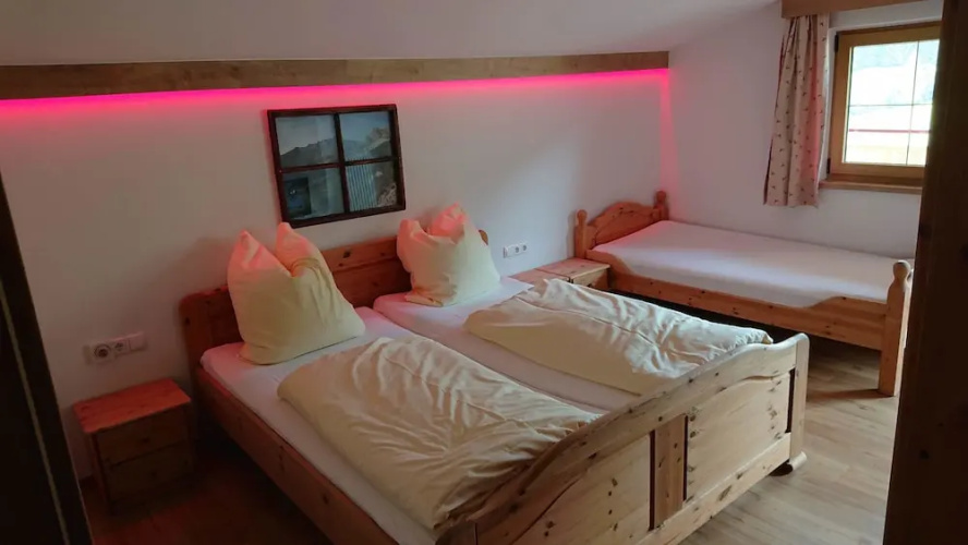 2 Bedrooms Chalet with balcony