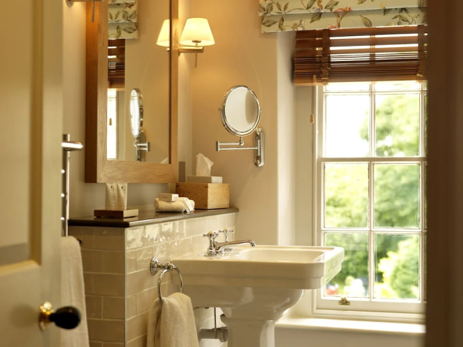 The Pilsley Inn
