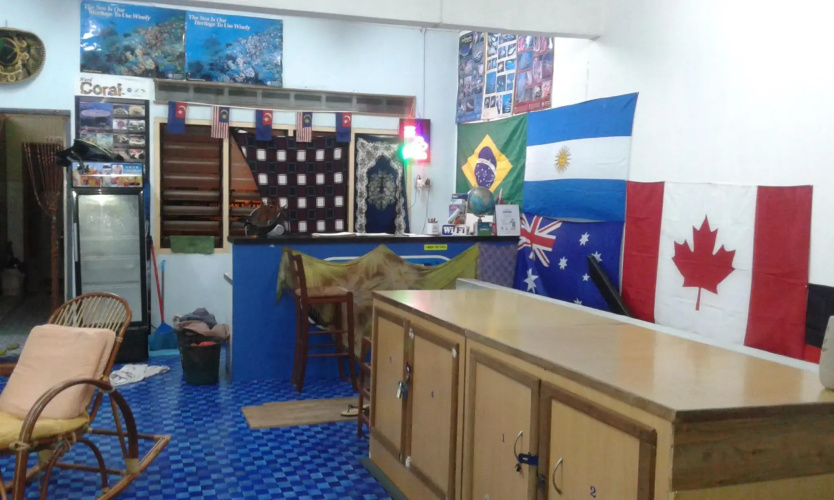 Zeeadam Backpackers