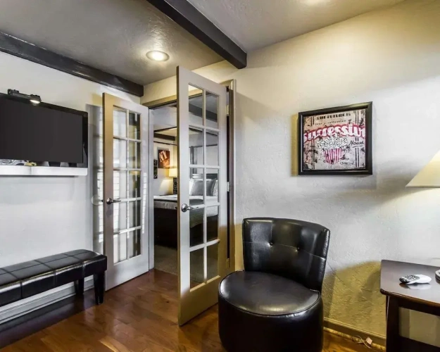 Double Suite