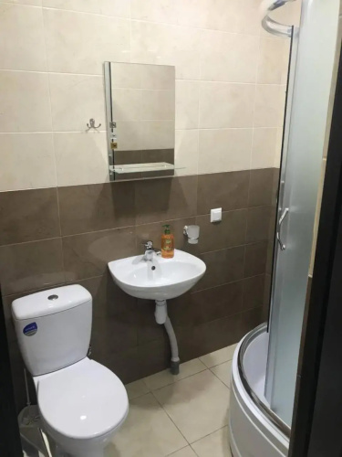 Apartment studio-біля вокзалу-недалеко від центру- наразі є світло