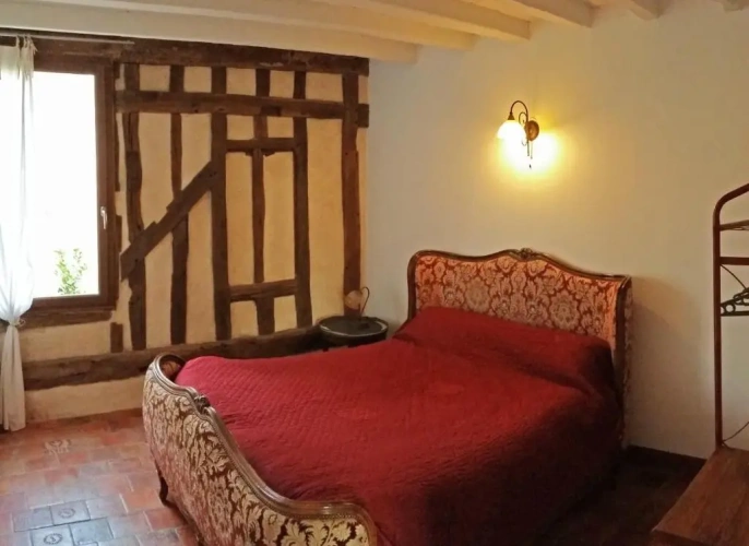 4 Bedrooms Cottage