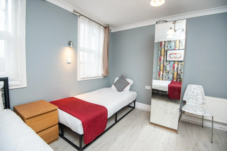 Standard Twin room