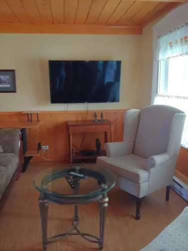3 Bedrooms Apartment