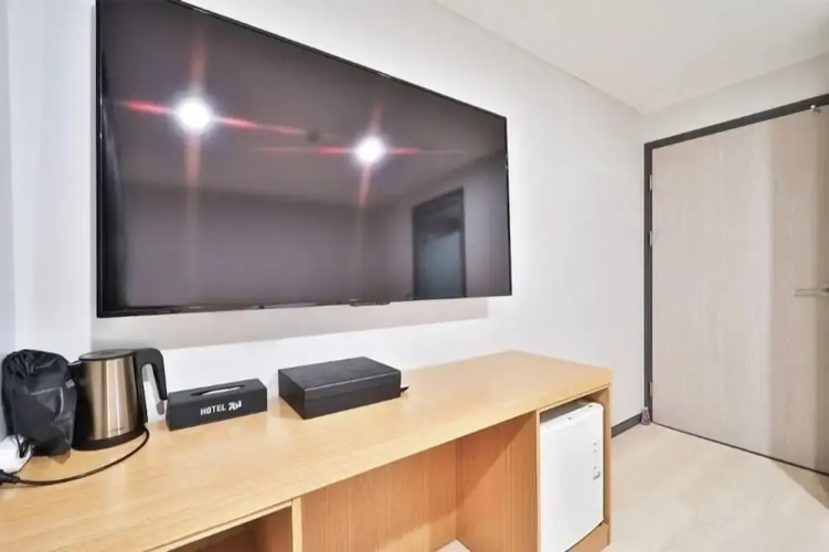 Hotel 701