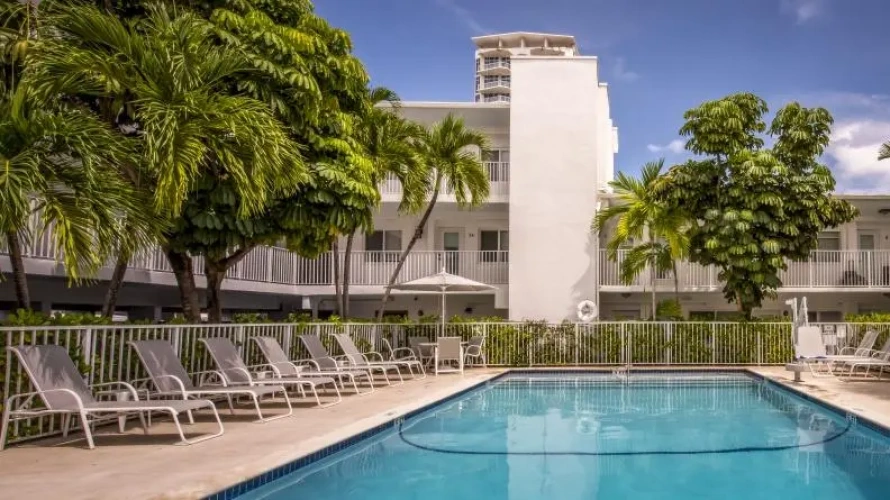 Quadruple Suite with view