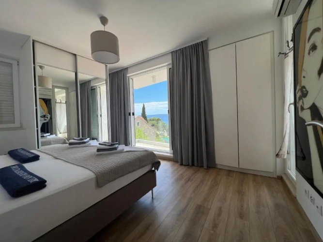 2 Bedrooms Cottage
