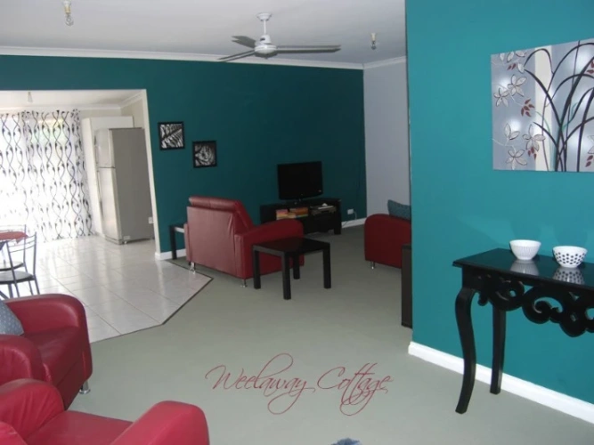 2 Bedrooms Cottage