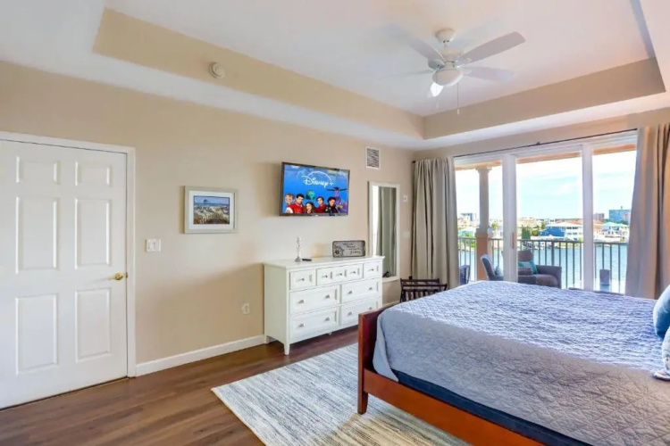 506 Harborview Grande