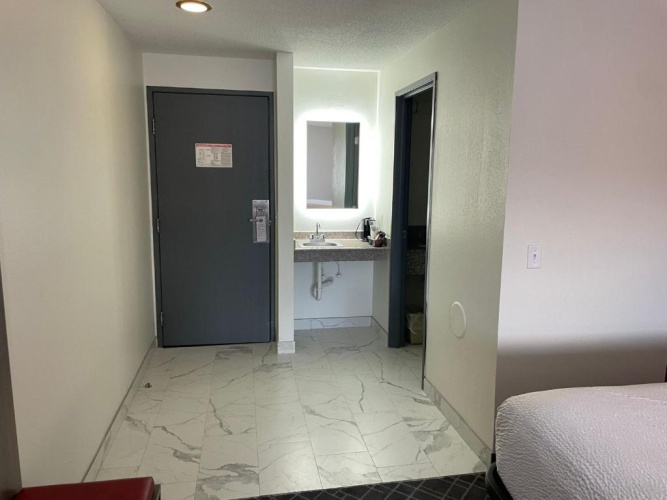 1 Bedroom Double Suite