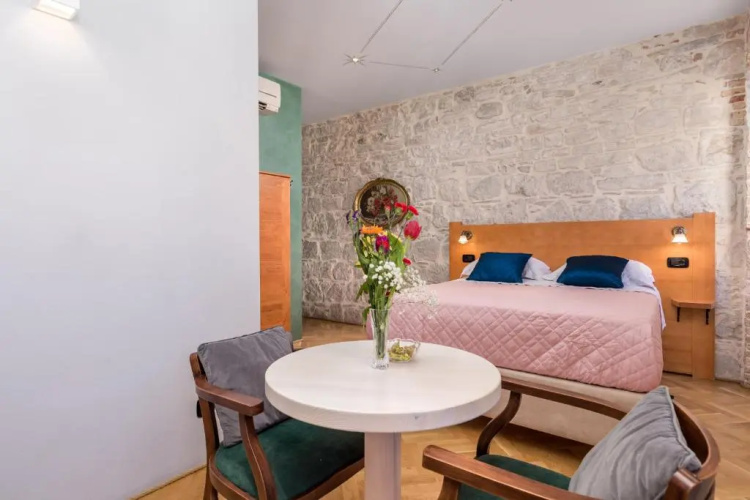 Captains guesthouse