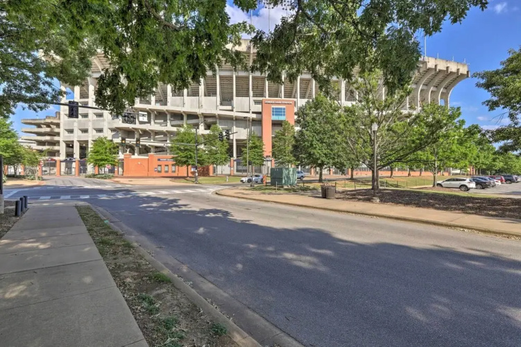 Cozy Auburn Studio < 1 Mile to University!