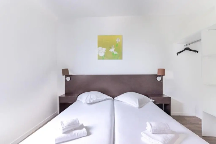 Twin Apartment