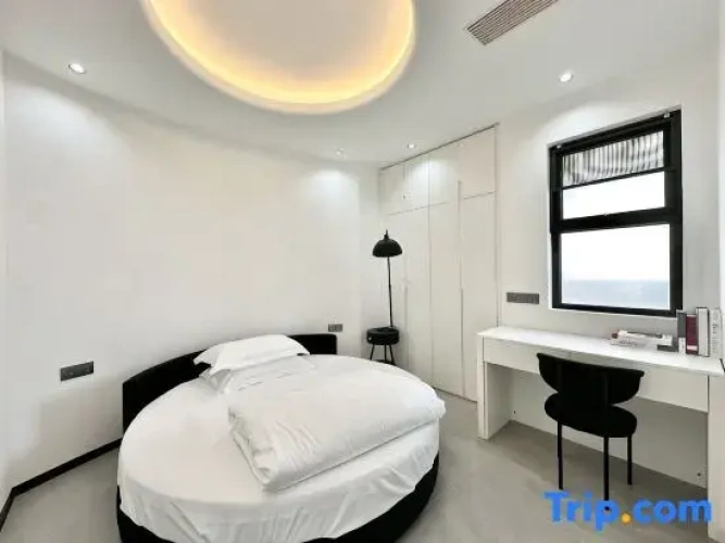 2 Bedrooms Premier Family Suite with balcony